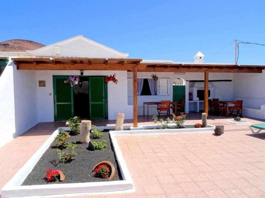 Casa Descanso Con Jacuzzi En Playa Quemada Exterior photo