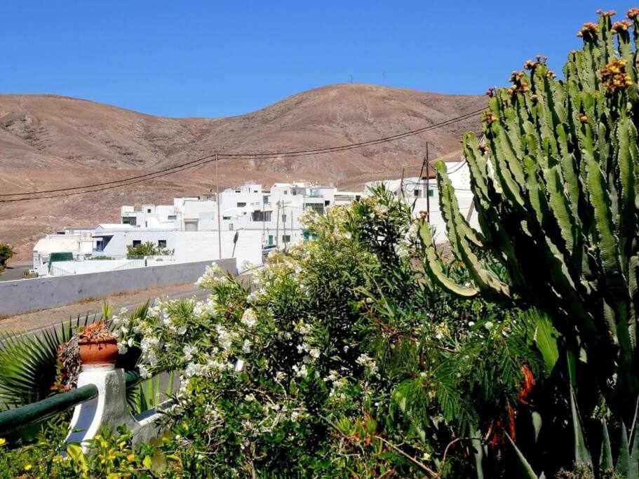 Casa Descanso Con Jacuzzi En Playa Quemada Exterior photo